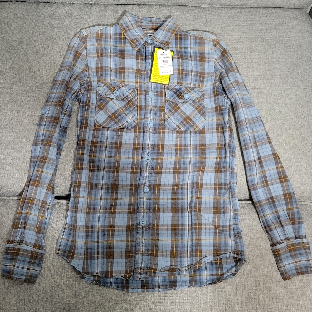 New National Outfitters shirt, M